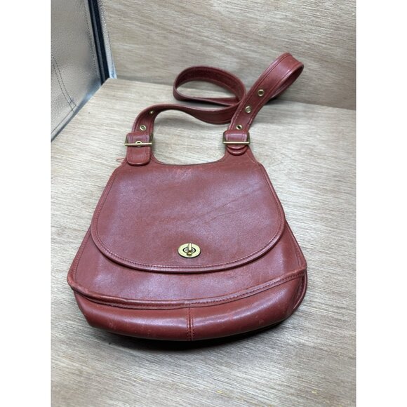 EX+ Vintage Coach Berkeley Series 9014 Saddle Bag Leather Suede Red Rare - Picture 1 of 6